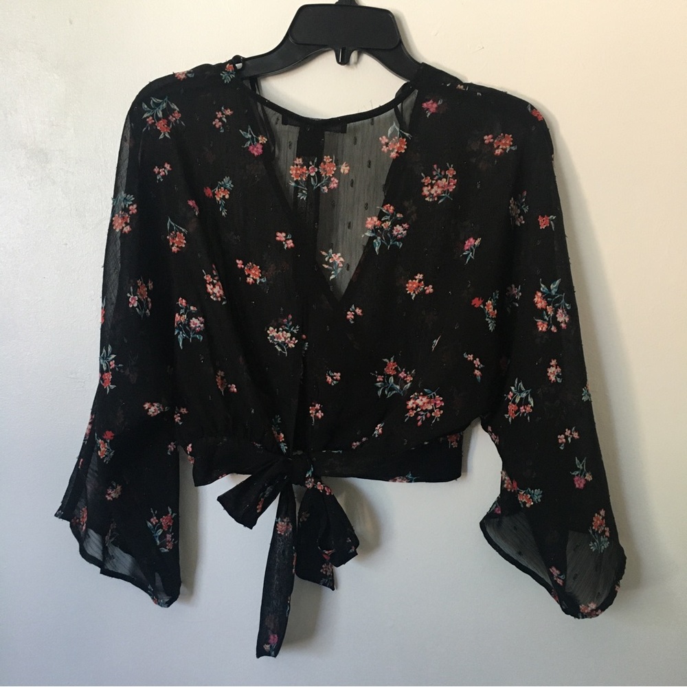 Sheer Floral Black Mid-Sleeve Top
